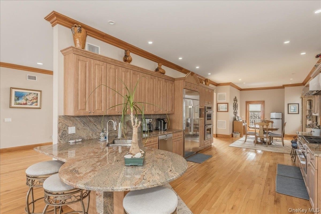 672 Dune Road - Photo 11