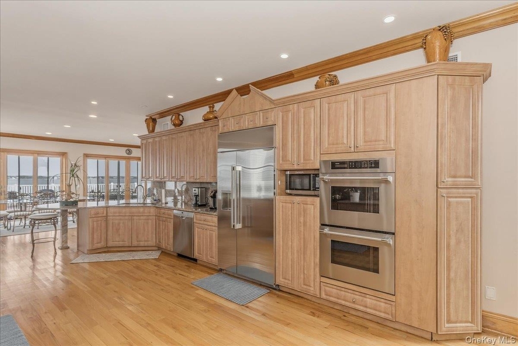 672 Dune Road - Photo 13