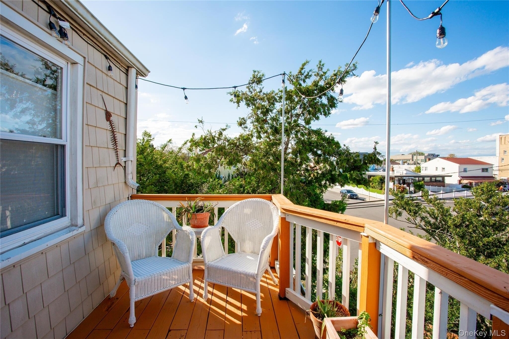 274 W Walnut Street - Photo 5