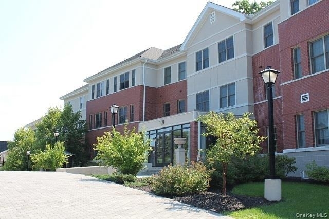 77 Quaker Avenue - Photo 1