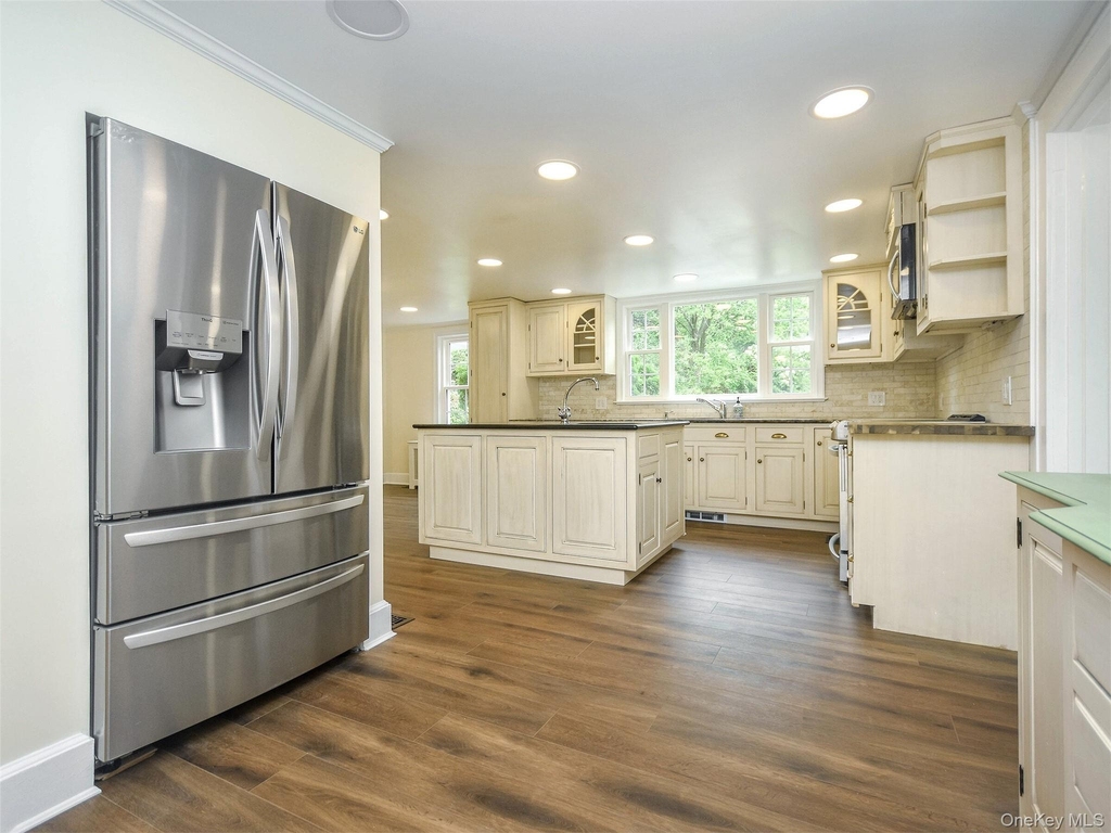 23 Pinetree Lane - Photo 8