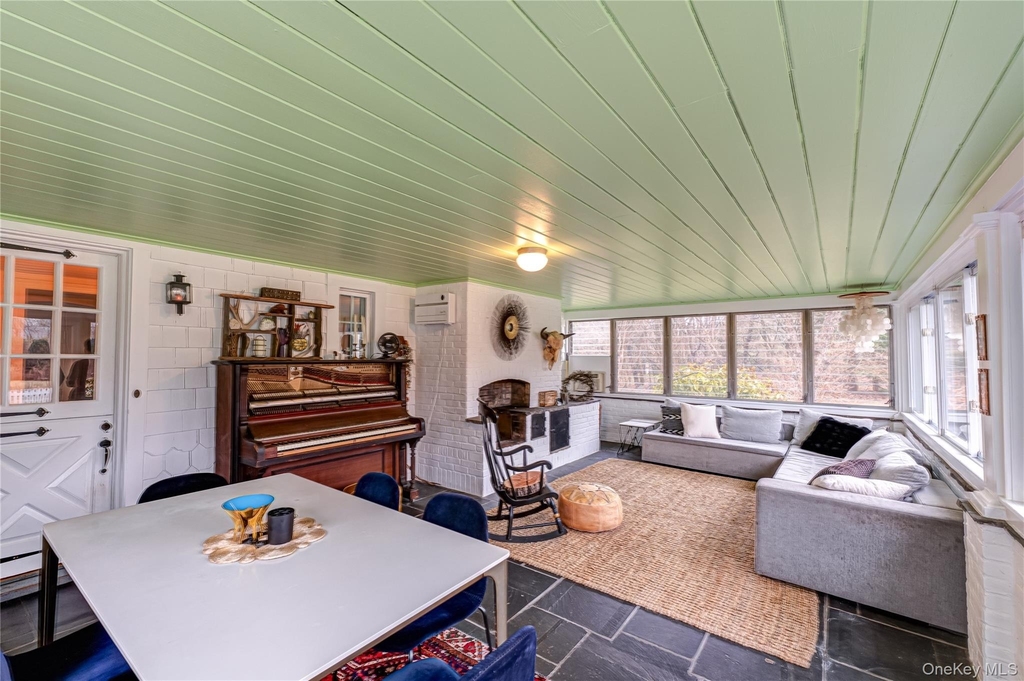 23 Pinetree Lane - Photo 14