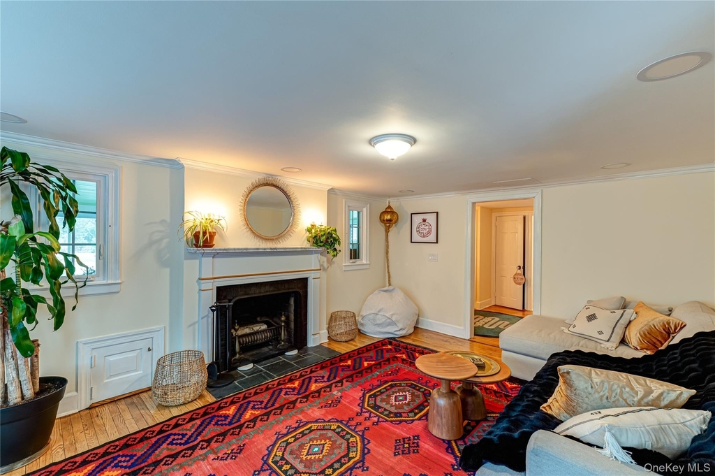 23 Pinetree Lane - Photo 5