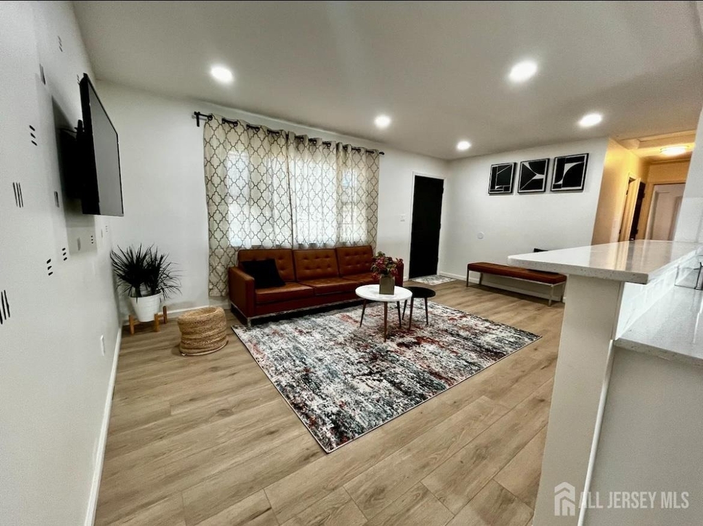 85 Woodrow Avenue - Photo 1