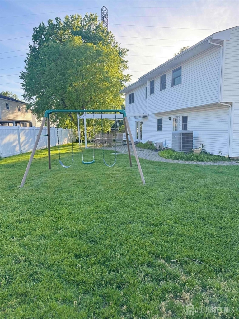 5 Timothy Court - Photo 3
