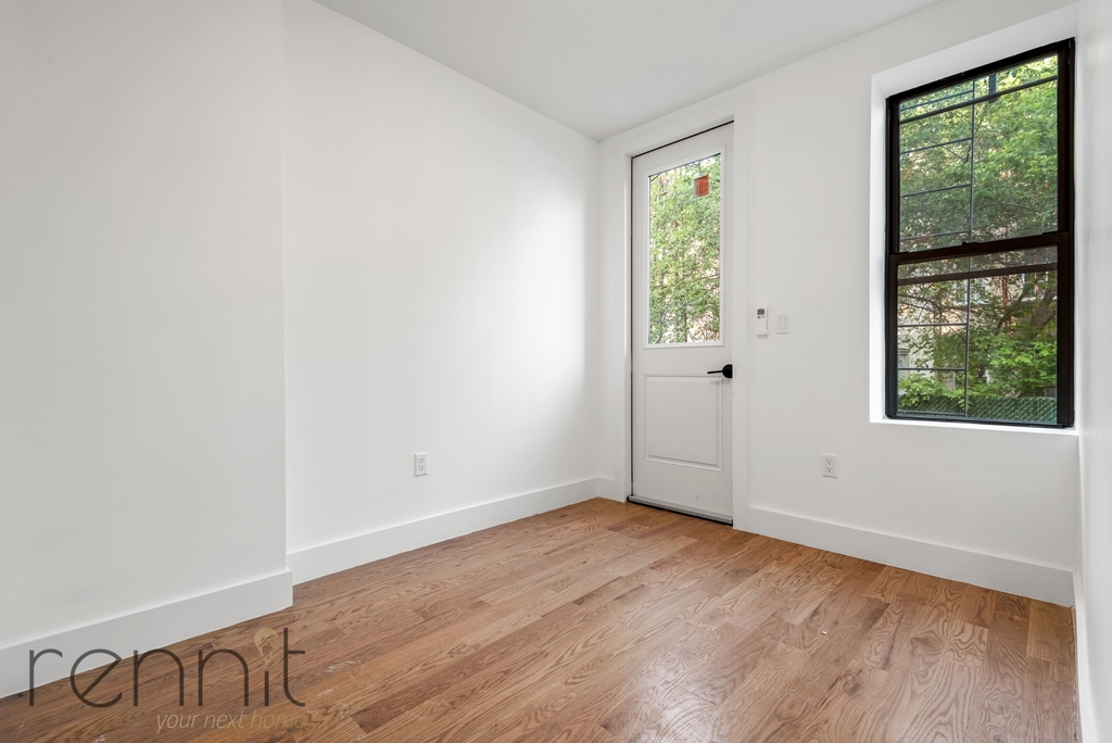 71-33 65th Place - Photo 7