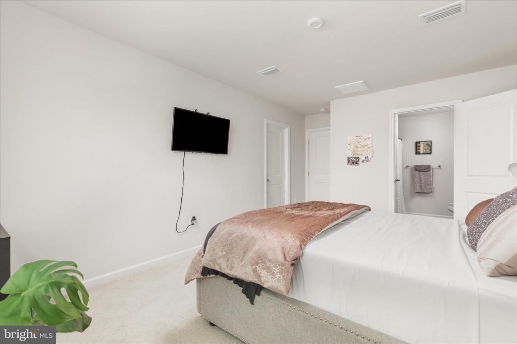 130 Calais Place - Photo 31
