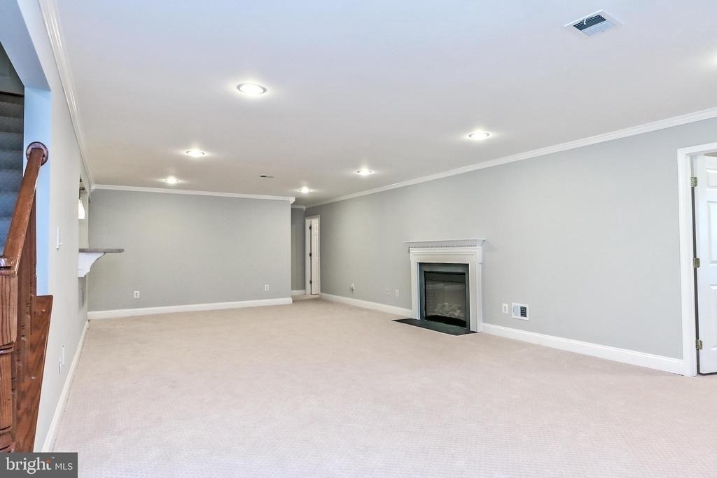 6916 Birkenhead Place - Photo 44