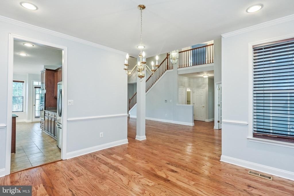 6916 Birkenhead Place - Photo 7