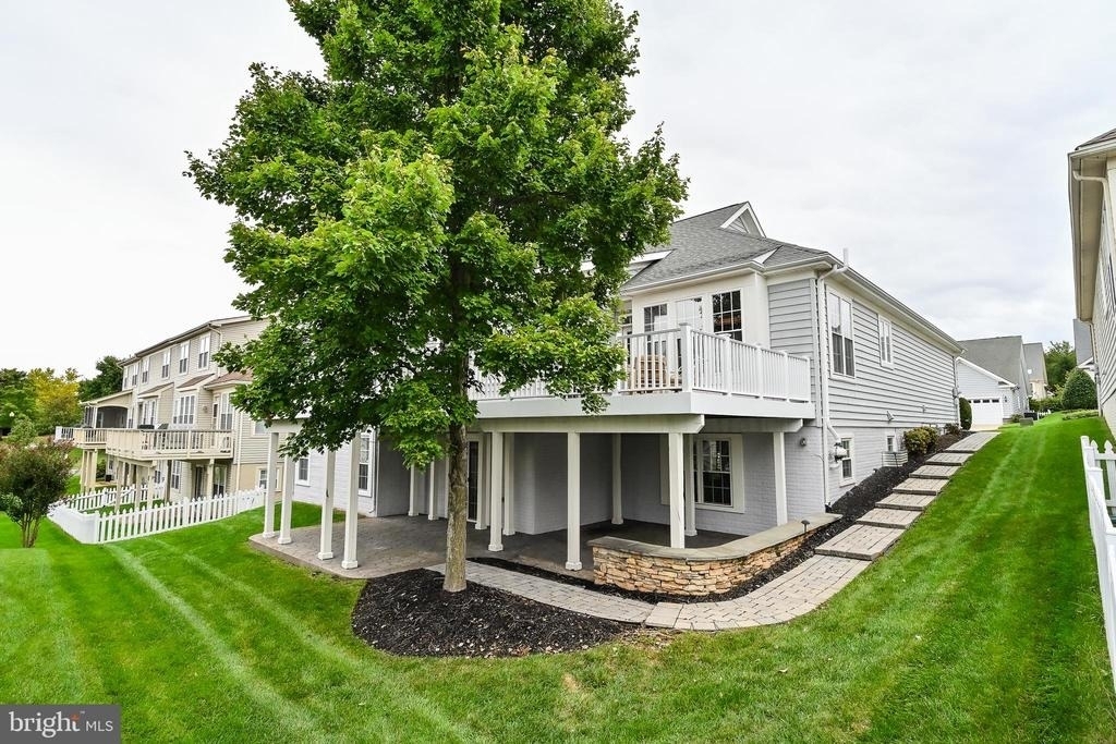 6916 Birkenhead Place - Photo 2