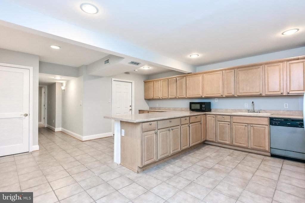 6916 Birkenhead Place - Photo 50
