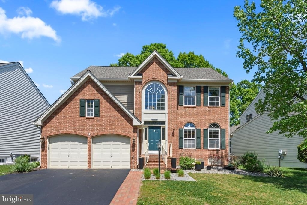 43340 Wintersrun Court - Photo 0