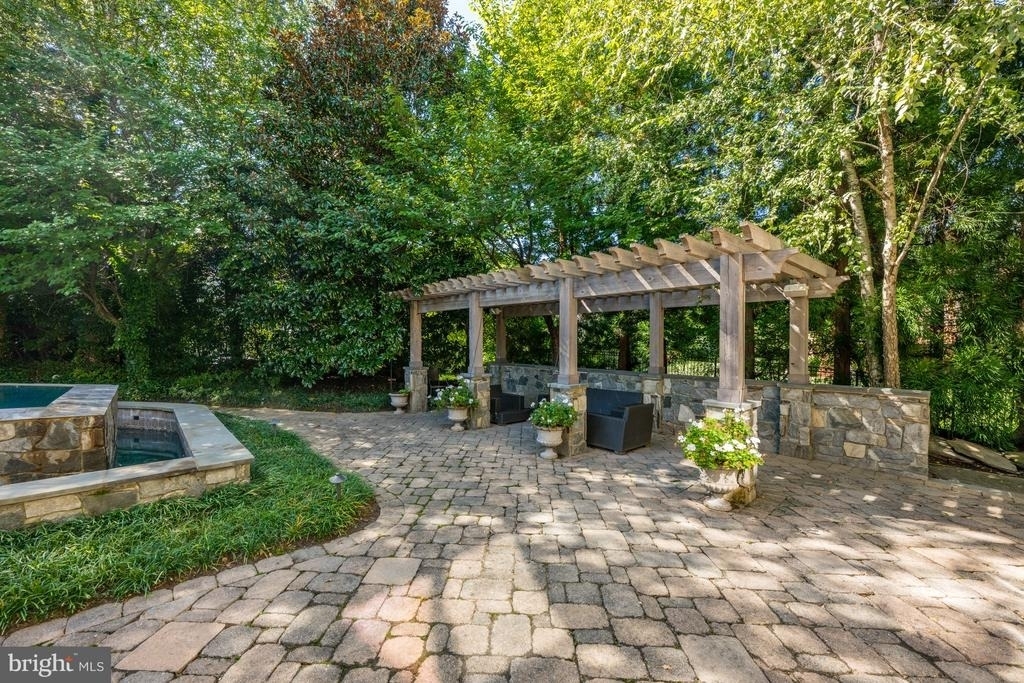 8305 Fox Haven Drive - Photo 3