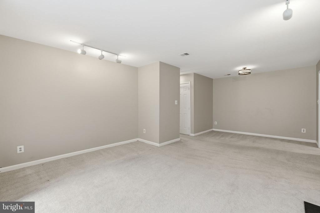 2822 Lee Oaks Place - Photo 8