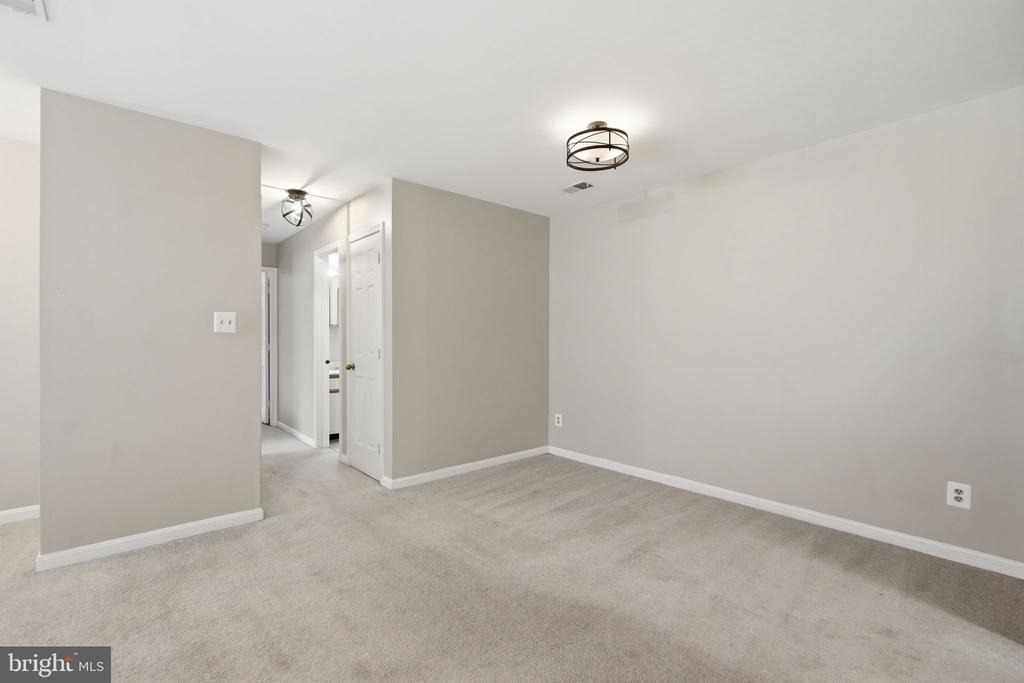 2822 Lee Oaks Place - Photo 5