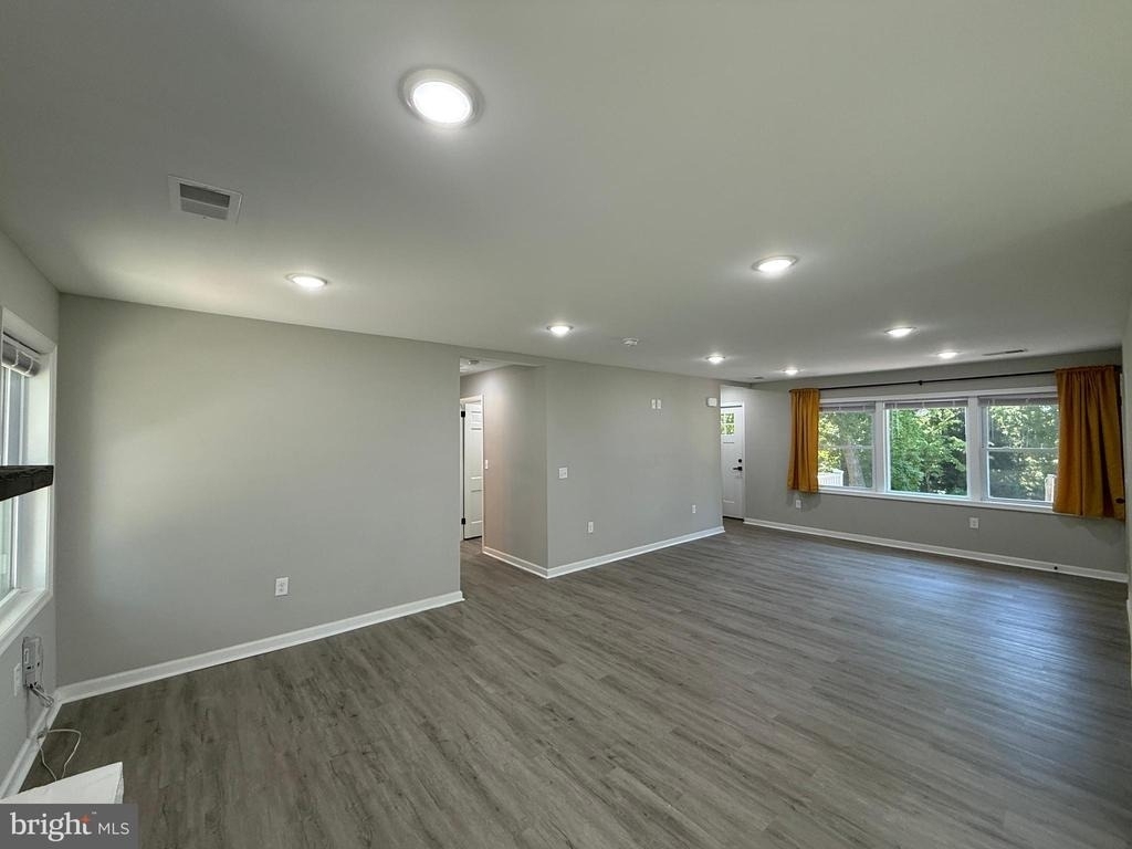 12317 Metlock Road - Photo 12