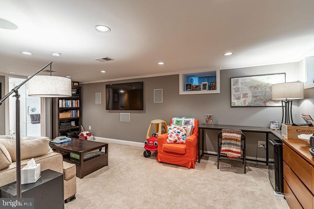 1206 Colonial Avenue - Photo 16