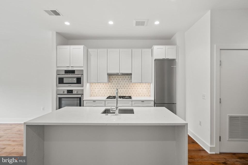 1312 King Street - Photo 17