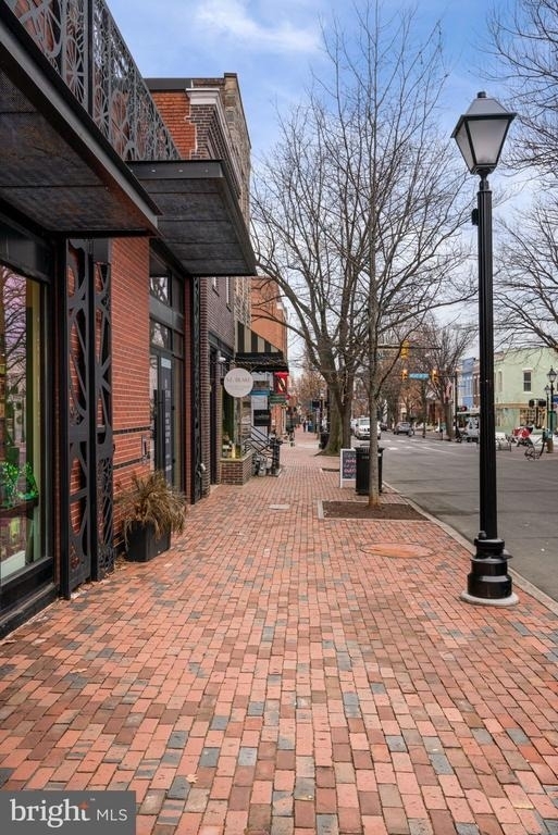 1312 King Street - Photo 33