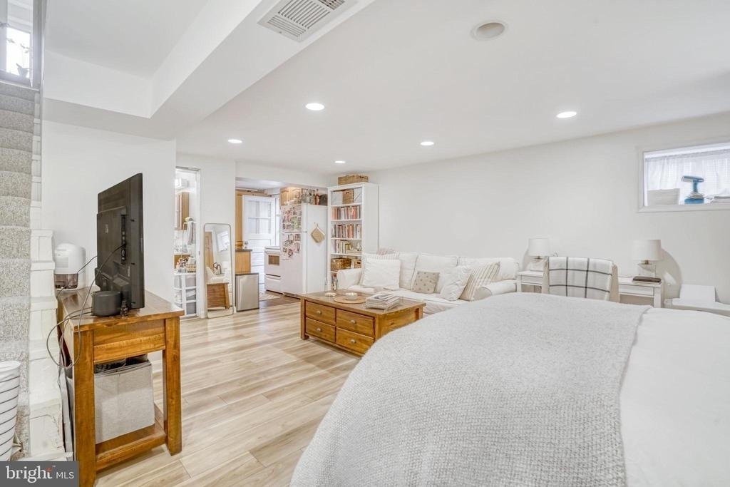113 E Taylor Run Parkway - Photo 4