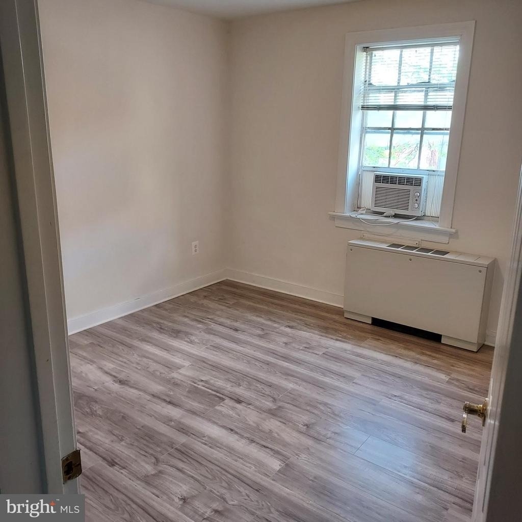 610 Madison Street - Photo 2