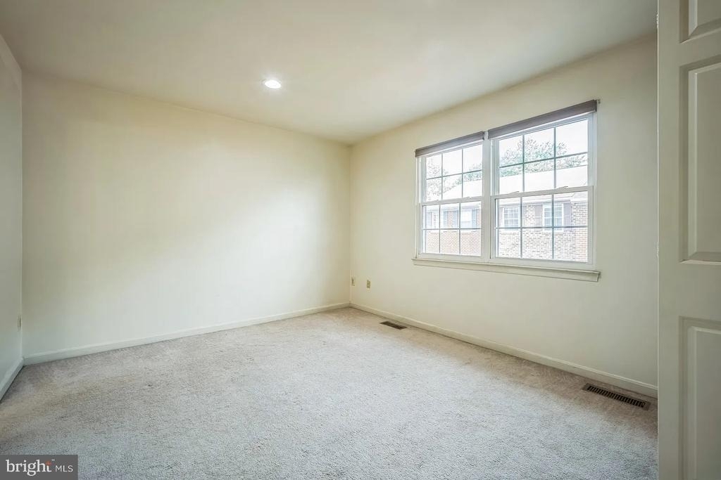 948 S Rolfe Street - Photo 8