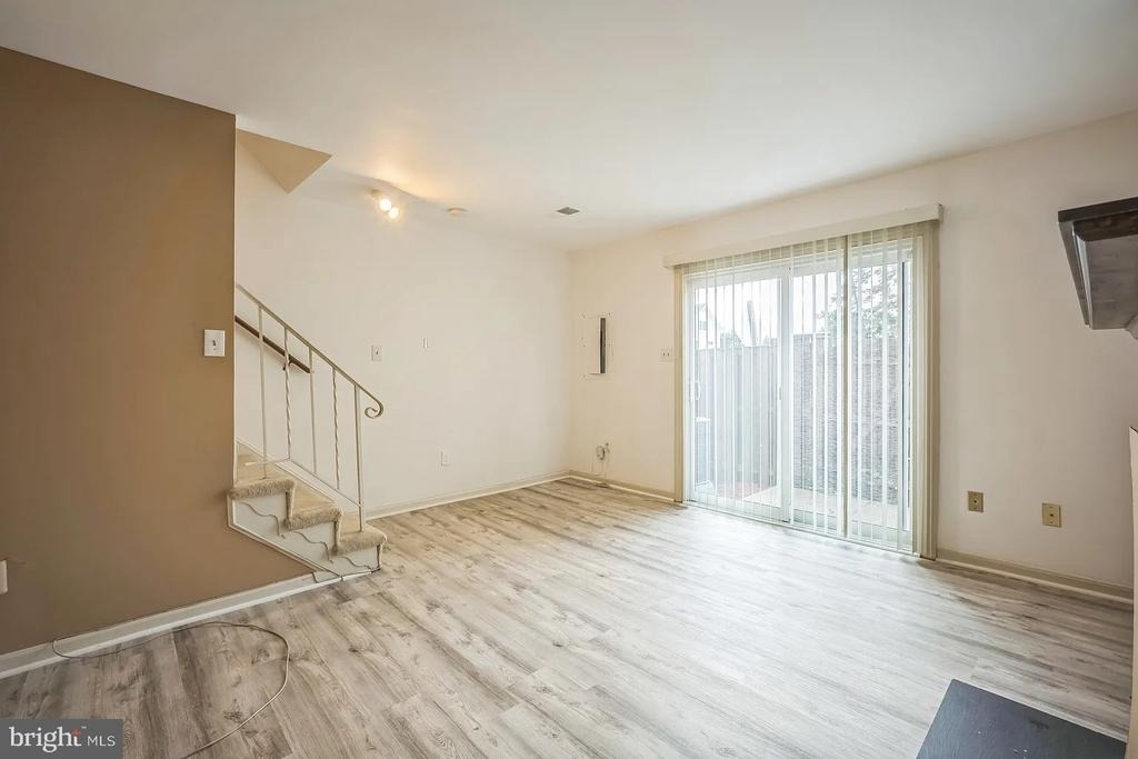 948 S Rolfe Street - Photo 1
