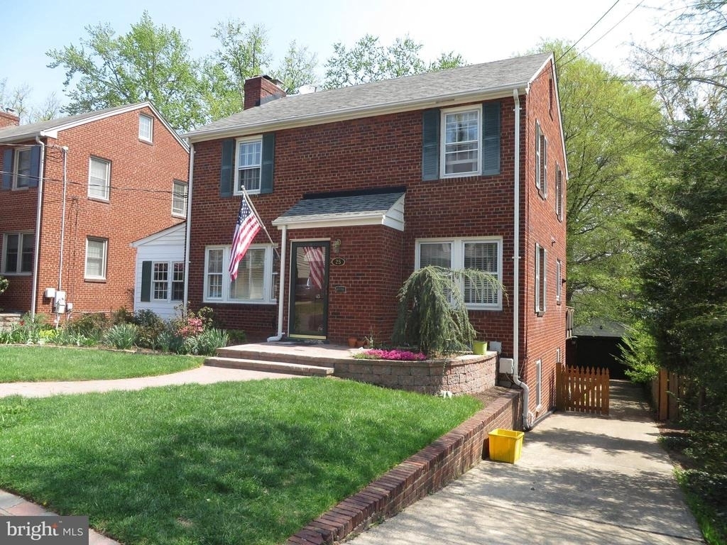 25 N Garfield Street - Photo 0