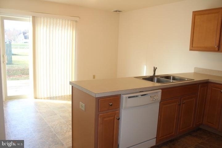 12 W High Street - Photo 4