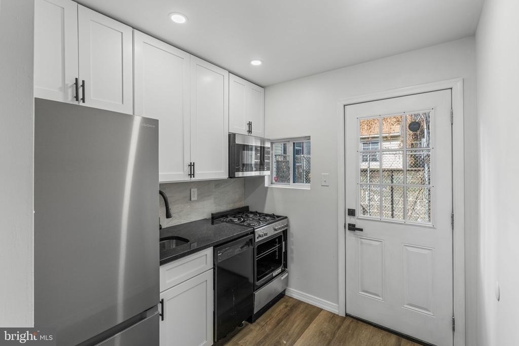 3058 Tilton Street - Photo 6