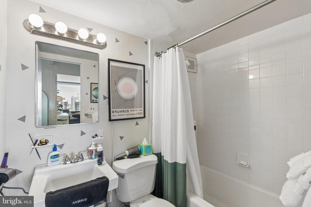 210 Locust Street - Photo 13