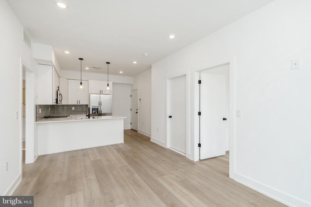 2002 Frankford Ave - Photo 8