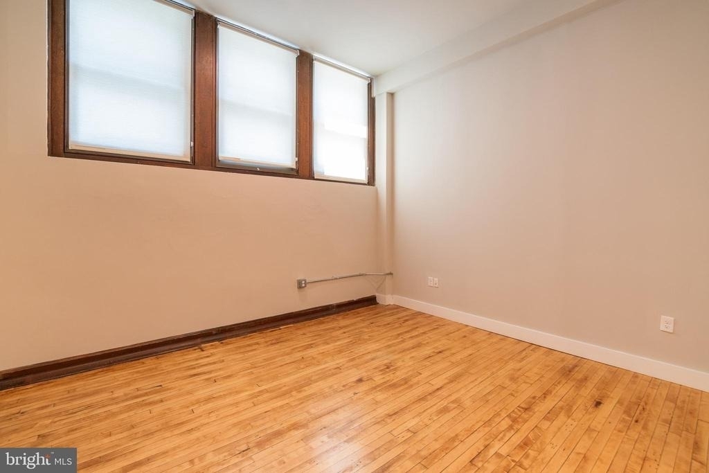 1300 S 19th Street - Photo 2