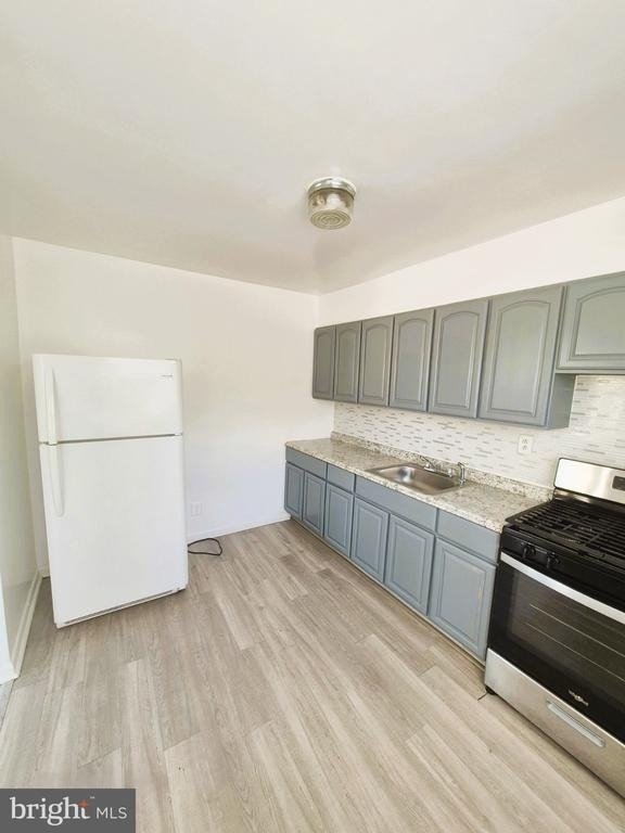 6486 Matthews Street - Photo 8
