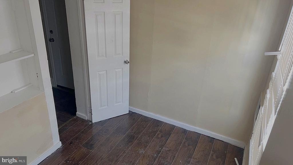 412 Lindley Avenue - Photo 4