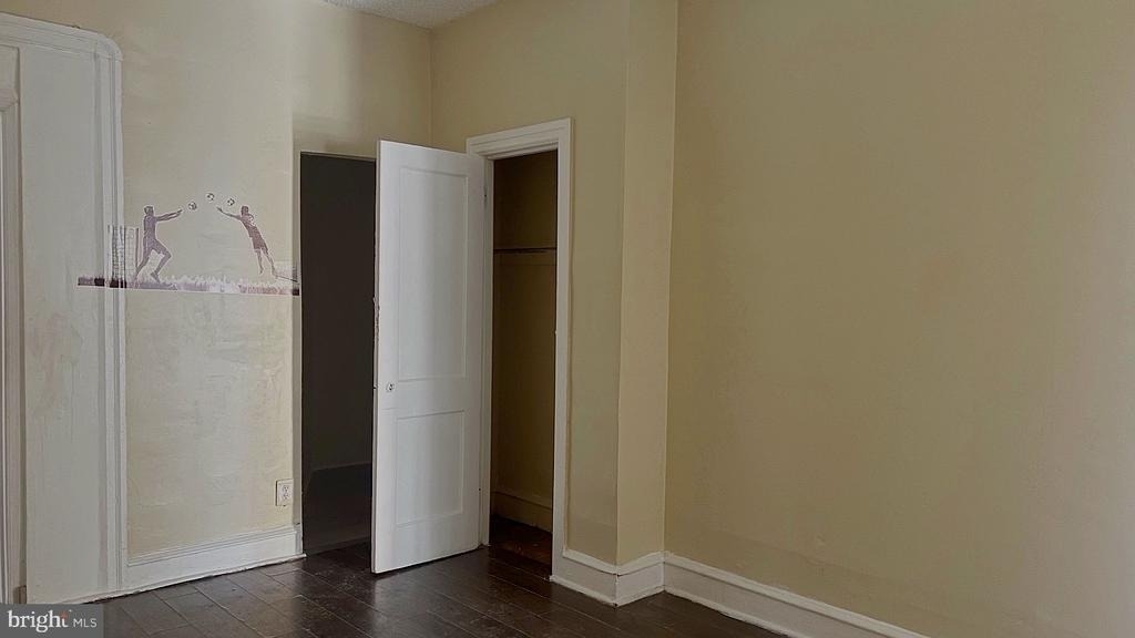 412 Lindley Avenue - Photo 5