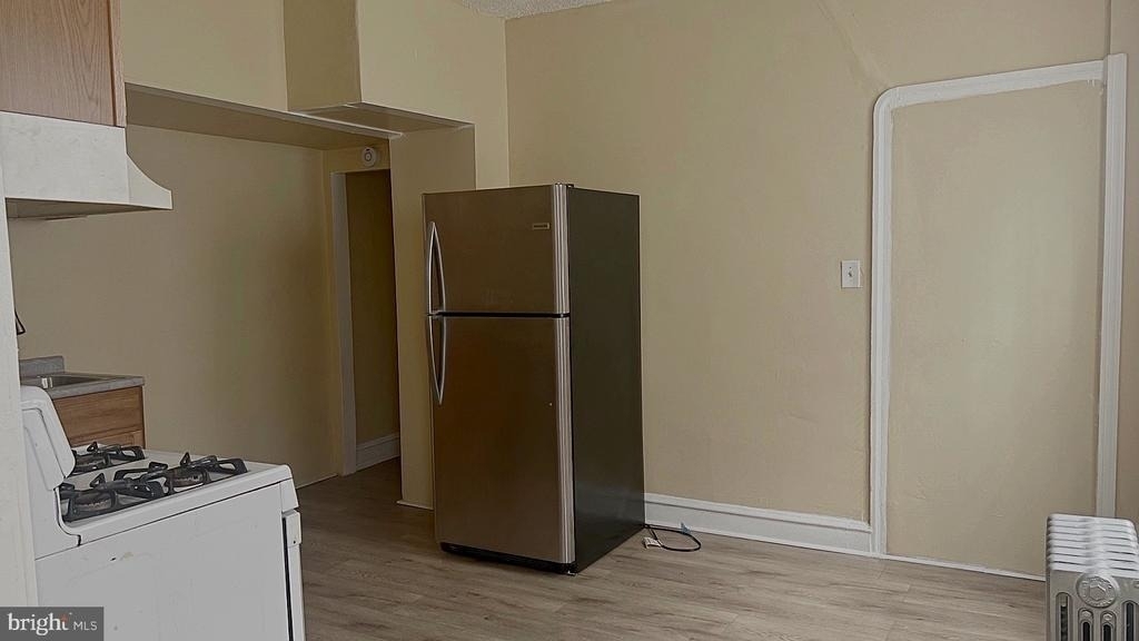 412 Lindley Avenue - Photo 8
