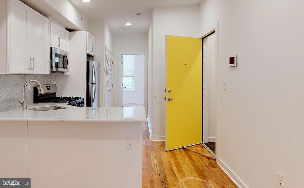 1642 N Marshall Street - Photo 0