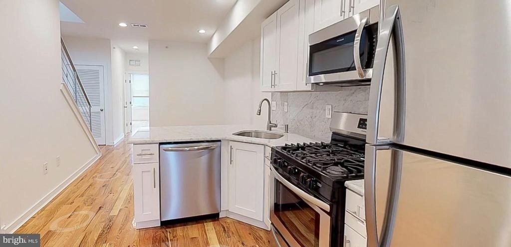1642 N Marshall Street - Photo 1
