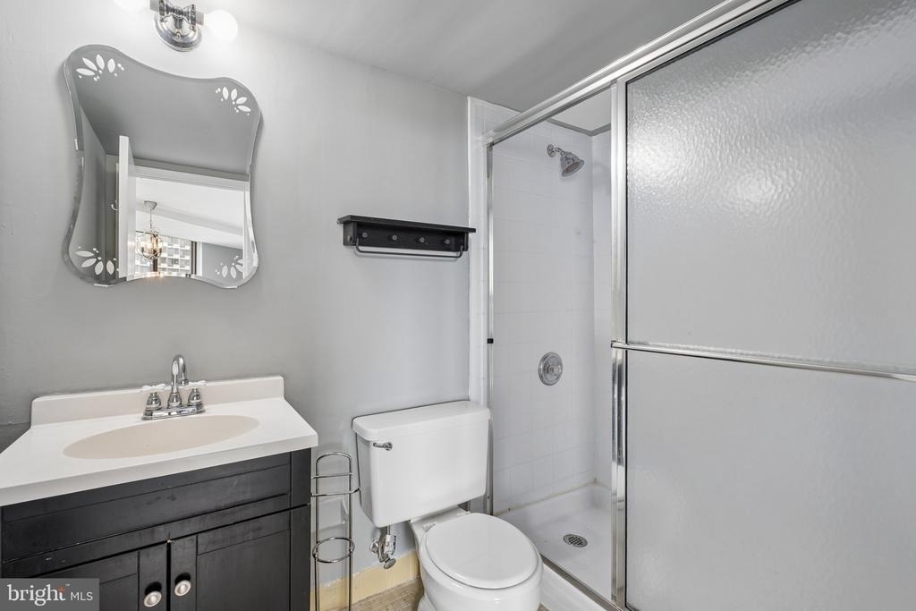 1420 Locust Street - Photo 9