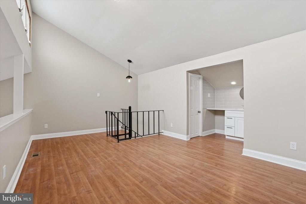 7750 Rockwell Avenue - Photo 21