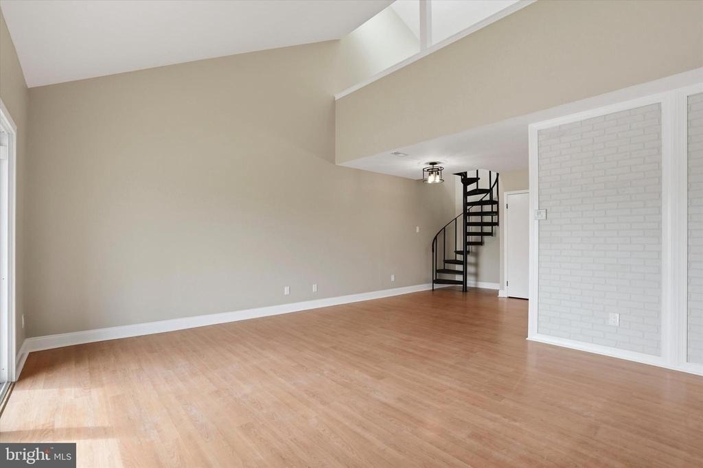 7750 Rockwell Avenue - Photo 5
