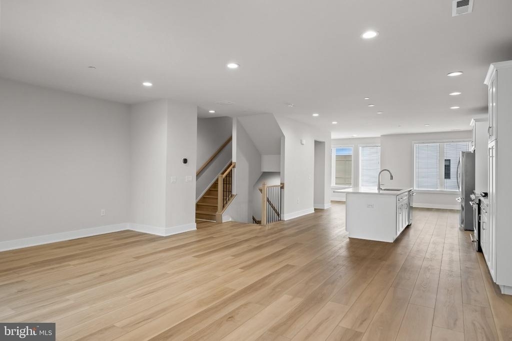 2150 Northbank Place - Photo 7
