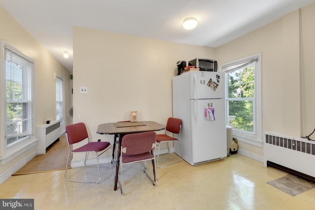 350 Green Lane - Photo 7