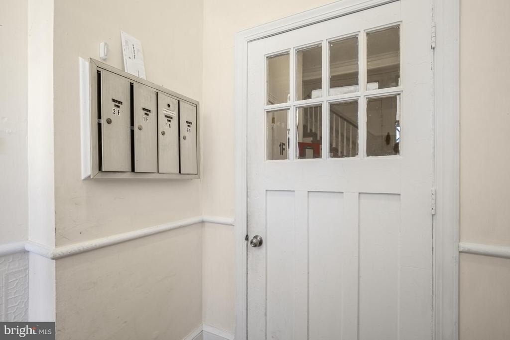 350 Green Lane - Photo 15