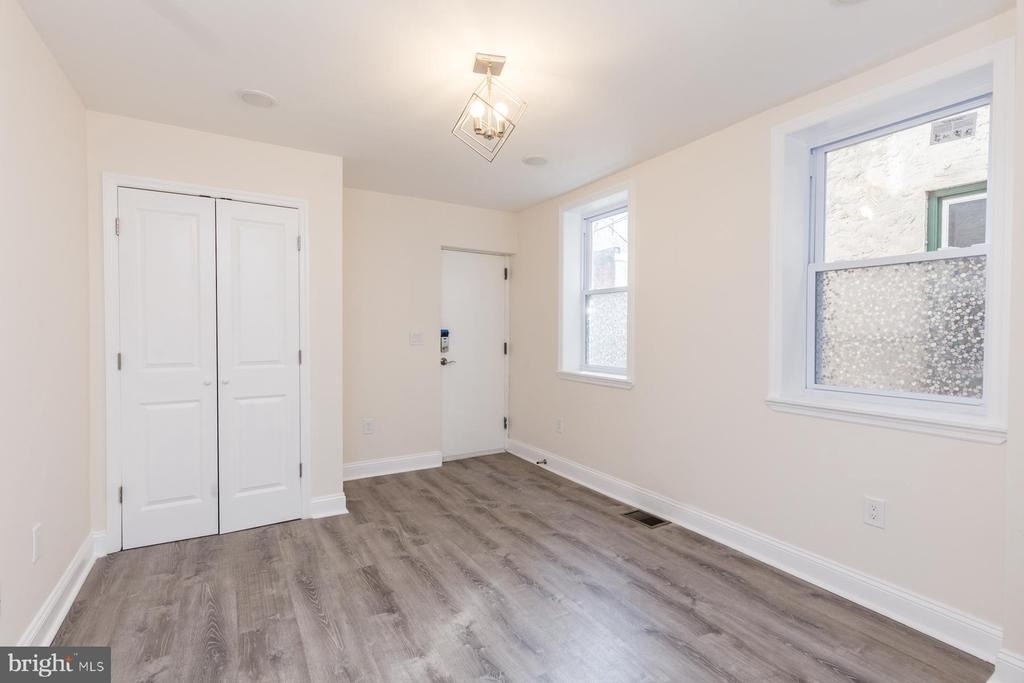 537 N 33rd Street - Photo 9