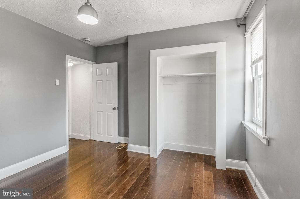 2564 Collins Street - Photo 13