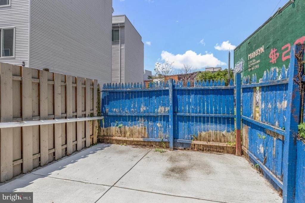 2564 Collins Street - Photo 9