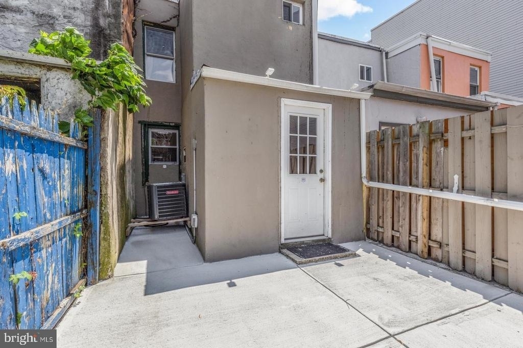 2564 Collins Street - Photo 10