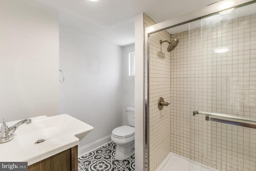 2564 Collins Street - Photo 19